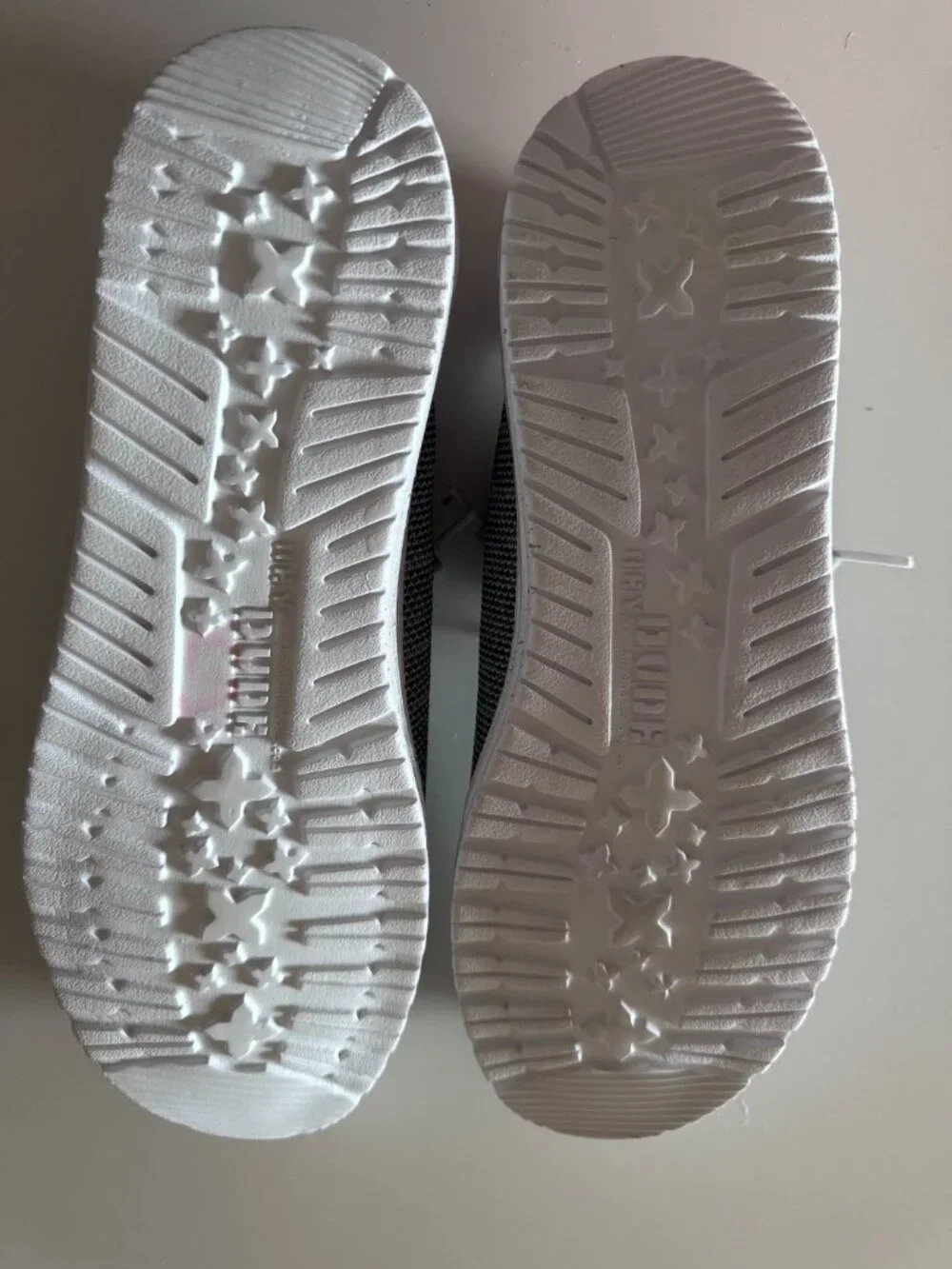 HeyDude Men’s Size 12 Slip On Shoes